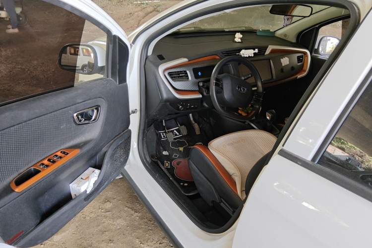 Used Geely Auto Vision X1 2017 1.3L Manual Frenzy Edition Driver Seat