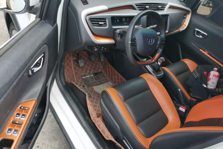 Used Geely Auto Vision X1 2017 1.3L Manual Frenzy Edition Driver Seat