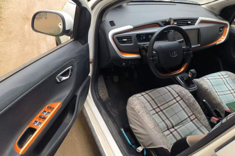 Used Geely Auto Vision X1 2017 1.3L Manual Frenzy Edition Driver Seat