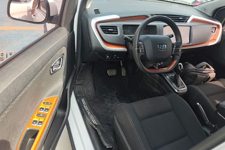 Used Geely Auto Vision X1 2017 1.3L Automatic Fun Edition Driver Seat