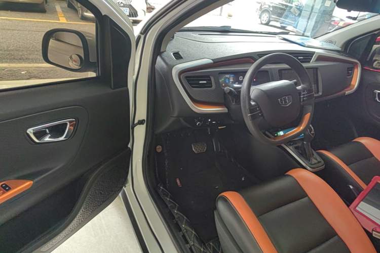 Used Geely Auto Vision X1 2017 1.3L Automatic Player Edition Driver Seat
