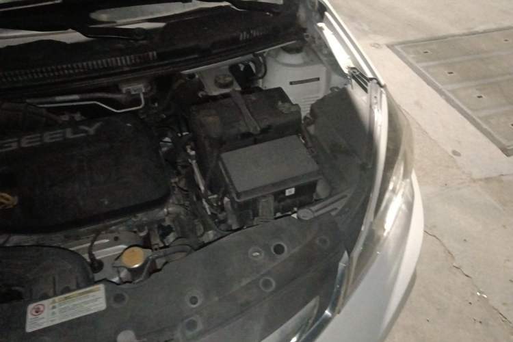 Used Geely Auto Vision X1 2017 1.3L Automatic Player Edition Engine Bay Left