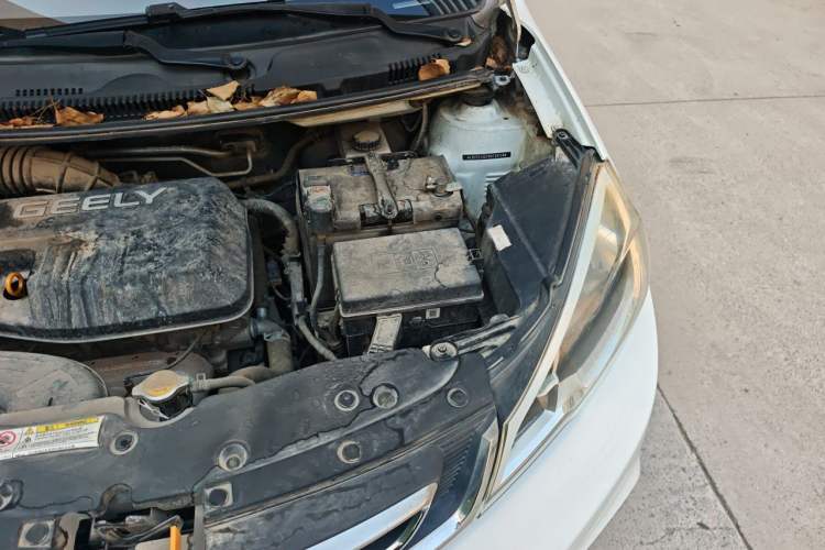 Used Geely Auto Vision X1 2017 1.3L Automatic Player Edition Engine Bay Left