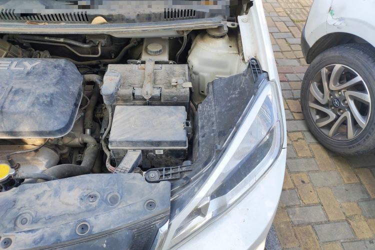 Used Geely Auto Vision X1 2017 1.3L Automatic Player Edition Engine Bay Left