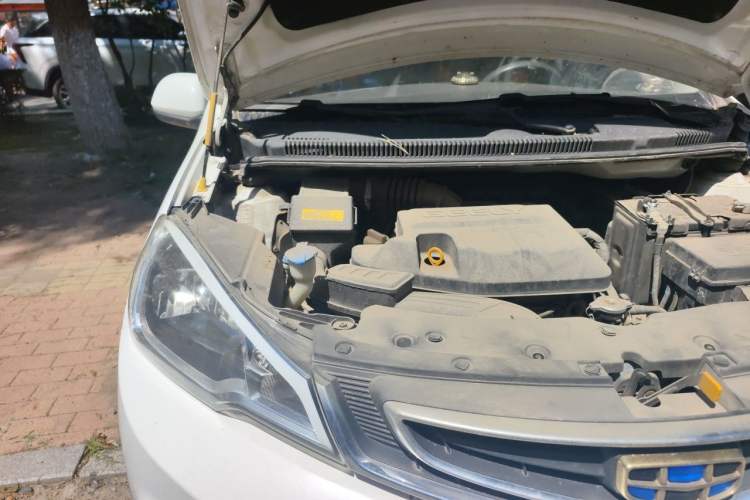 Used Geely Auto Vision X1 2017 1.3L Automatic Player Edition Engine Bay Right
