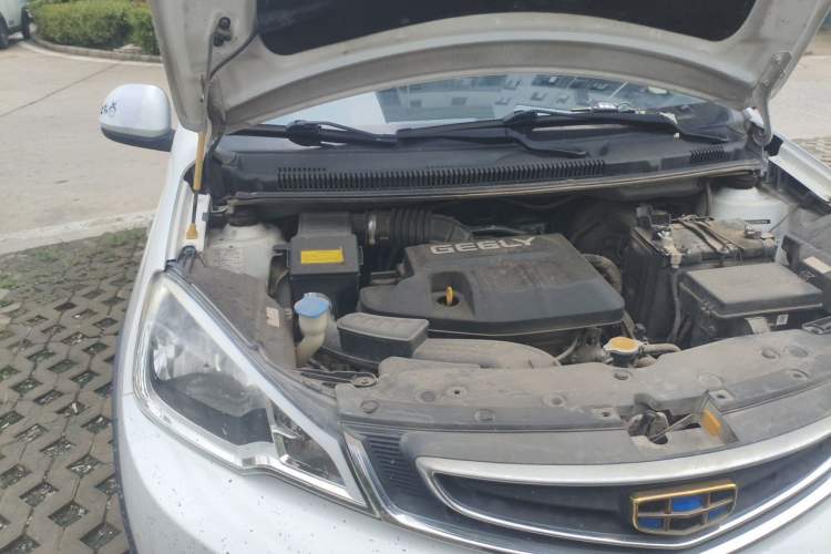 Used Geely Auto Vision X1 2017 1.3L Automatic Fun Edition Engine Bay Right