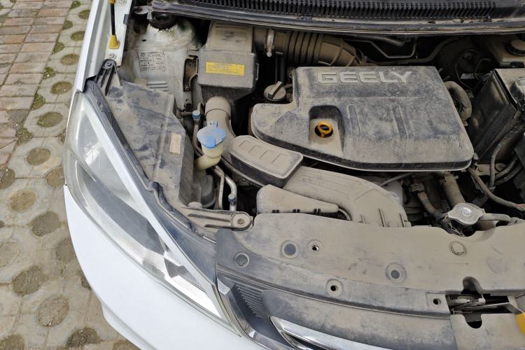 Used Geely Auto Vision X1 2017 1.3L Automatic Fun Edition Engine Bay Right