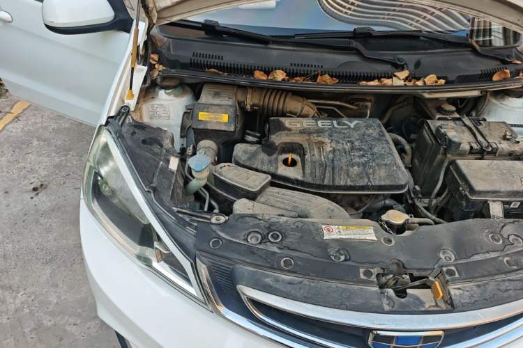 Used Geely Auto Vision X1 2017 1.3L Automatic Player Edition Engine Bay Right