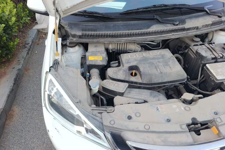 Used Geely Auto Vision X1 2017 1.3L Automatic Fun Edition Engine Bay Right