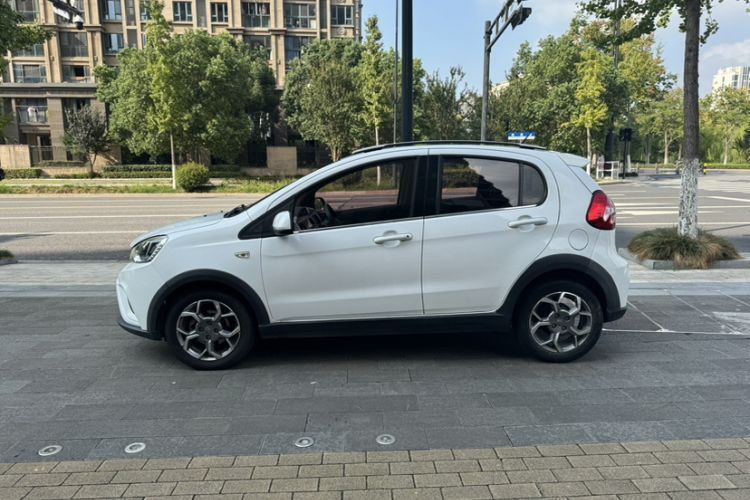 Used Geely Auto Vision X1 2017 1.3L Automatic Fun Edition Exterior 1