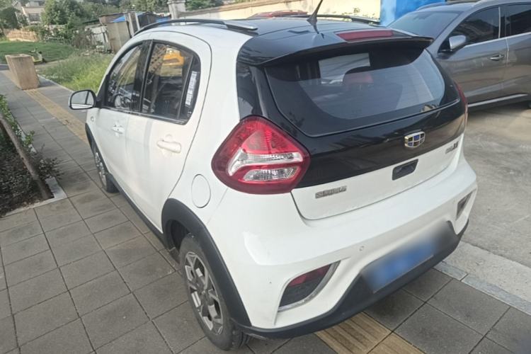 Used Geely Auto Vision X1 2017 1.3L Automatic Fun Edition Exterior 2