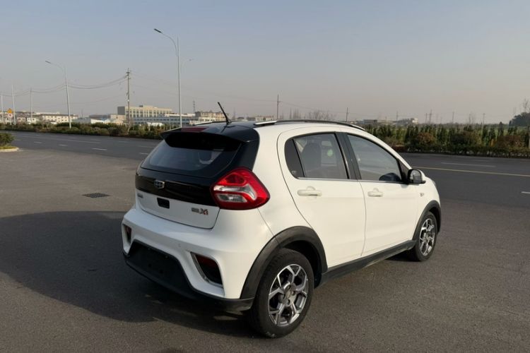 Used Geely Auto Vision X1 2017 1.3L Automatic Fun Edition Exterior 2