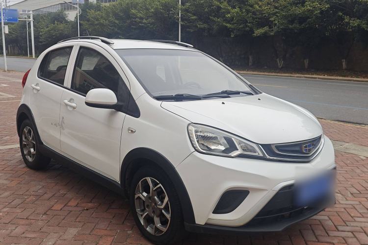 Used Geely Auto Vision X1 2017 1.3L Manual Frenzy Edition Exterior 2