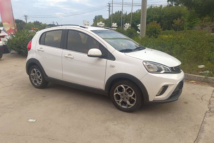Used Geely Auto Vision X1 2017 1.3L Automatic Fun Edition Exterior 3