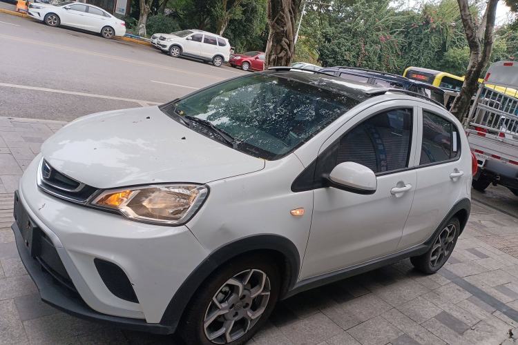 Used Geely Auto Vision X1 2017 1.3L Manual Frenzy Edition Exterior 3