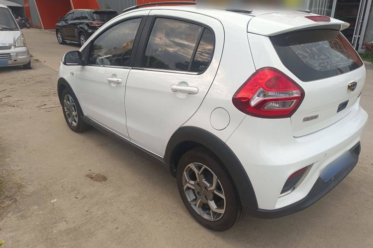Used Geely Auto Vision X1 2017 1.3L Automatic Fun Edition Exterior 4