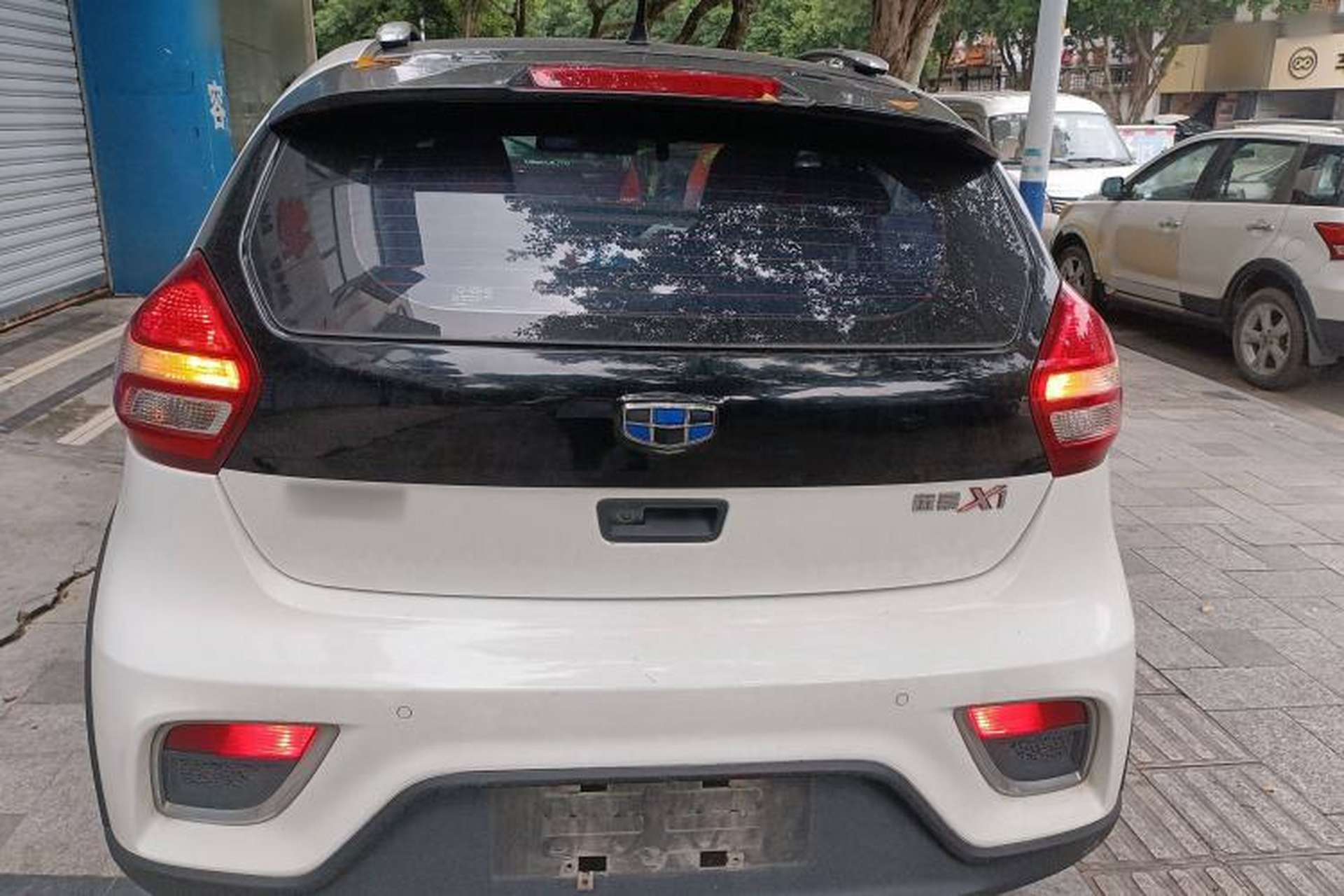 Used Geely Auto Vision X1 2017 1.3L Manual Frenzy Edition Exterior 4