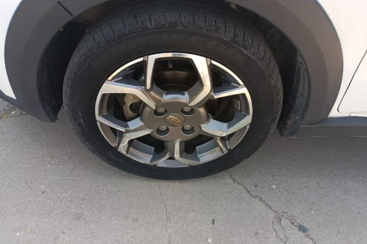 Used Geely Auto Vision X1 2017 1.3L Automatic Player Edition Exterior 4