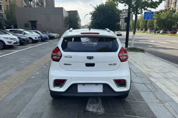 Used Geely Auto Vision X1 2017 1.3L Automatic Fun Edition Exterior 4