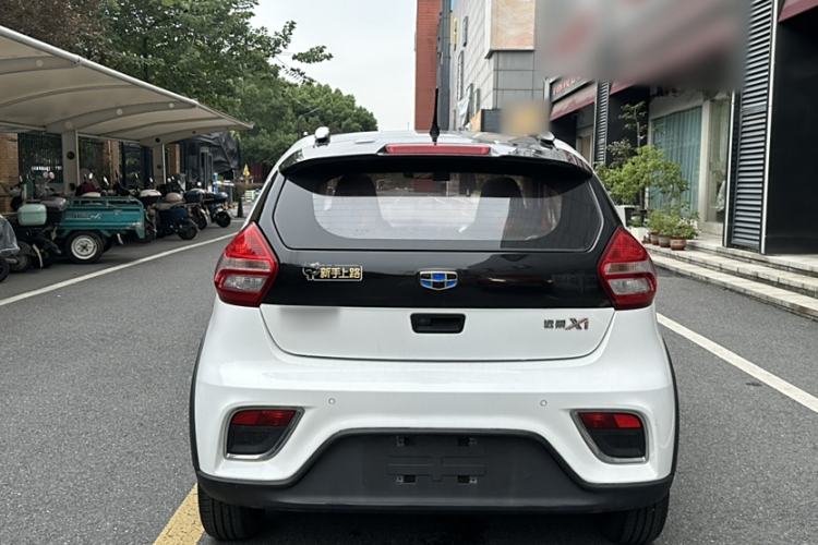 Used Geely Auto Vision X1 2017 1.3L Automatic Player Edition Exterior 5