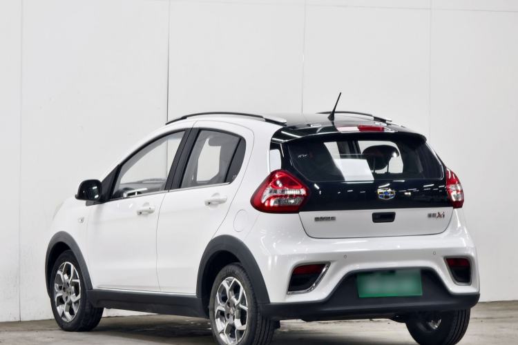 Used Geely Auto Vision X1 2017 1.3L Automatic Fun Edition Exterior 5