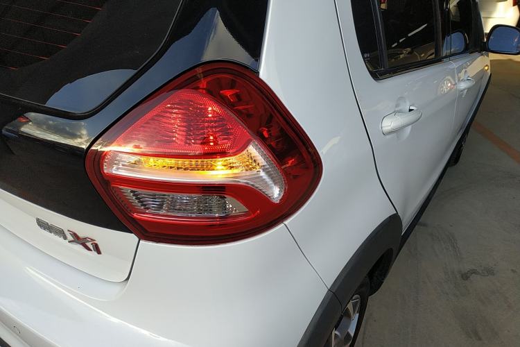 Used Geely Auto Vision X1 2017 1.3L Automatic Fun Edition Exterior 6