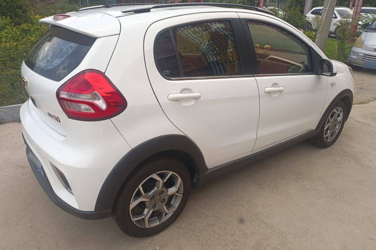 Used Geely Auto Vision X1 2017 1.3L Automatic Fun Edition Exterior 6