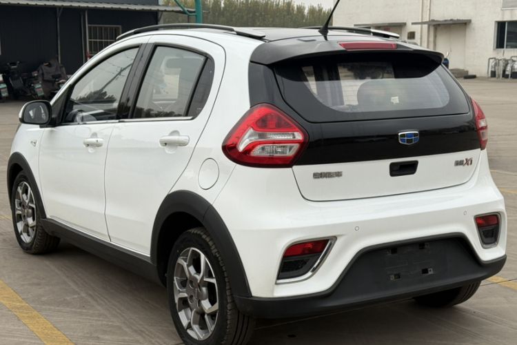 Used Geely Auto Vision X1 2017 1.3L Automatic Player Edition Exterior 6