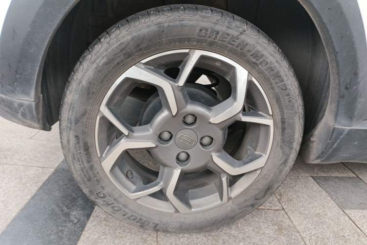 Used Geely Auto Vision X1 2017 1.3L Manual Frenzy Edition Exterior 8