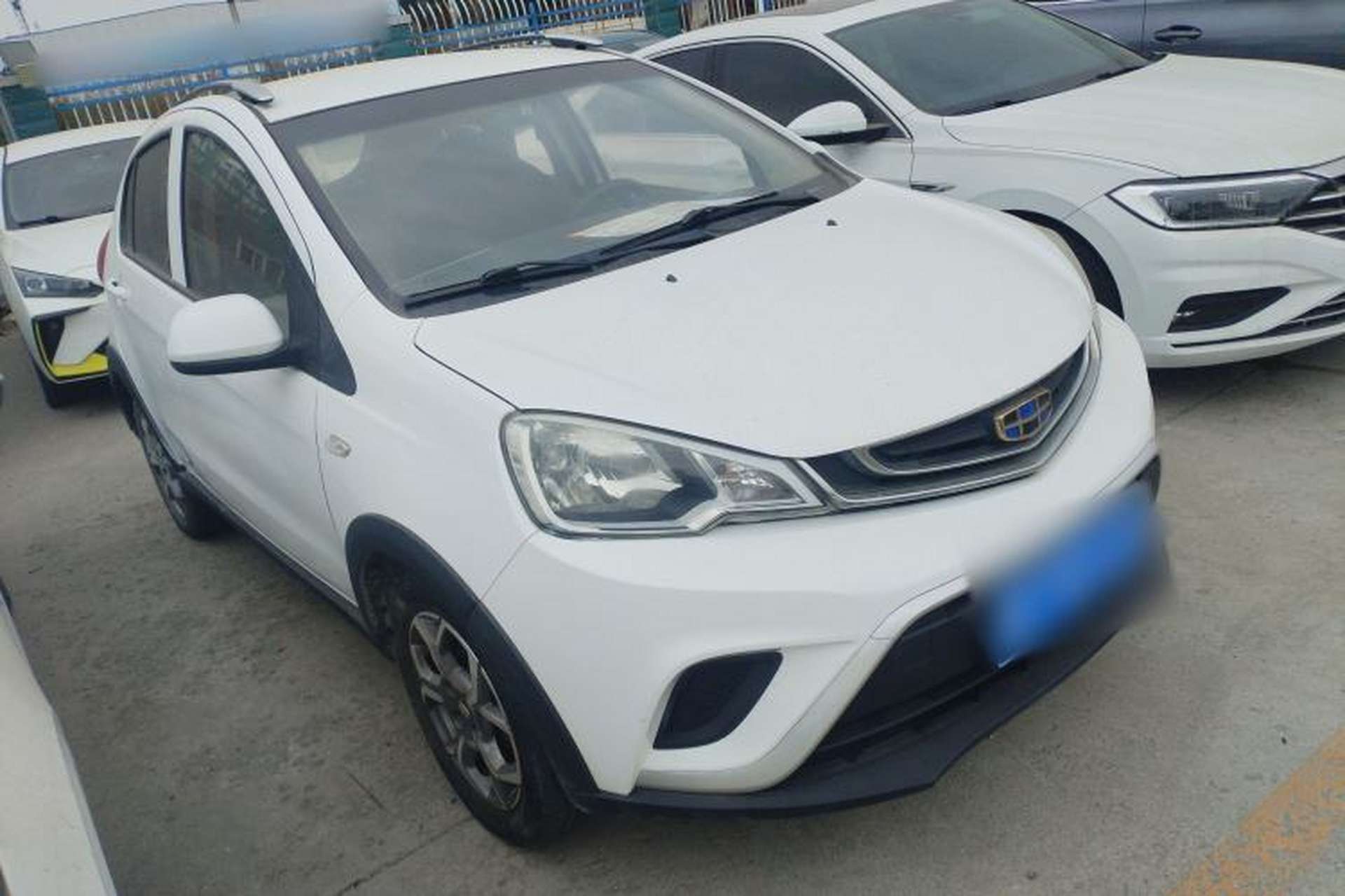 Used Geely Auto Vision X1 2017 1.3L Manual Frenzy Edition Front Right 45 Deg