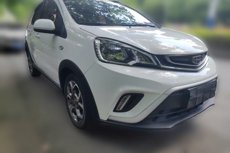 Used Geely Auto Vision X1 2017 1.3L Automatic Player Edition Front Right 45 Deg