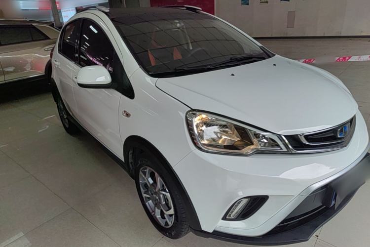 Used Geely Auto Vision X1 2017 1.3L Automatic Player Edition Front Right 45 Deg