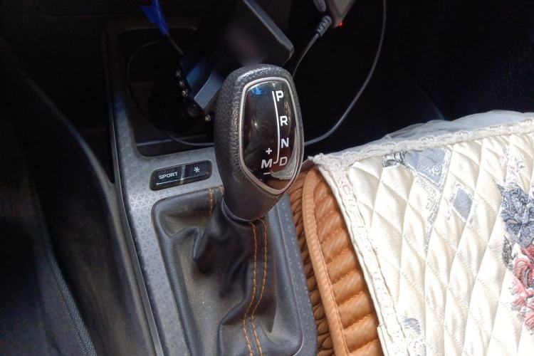 Used Geely Auto Vision X1 2017 1.3L Automatic Player Edition Gear Lever