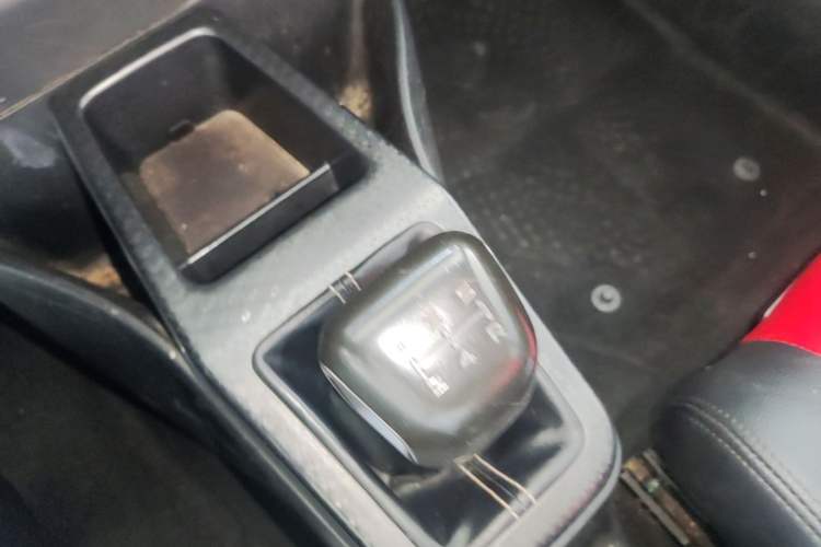 Used Geely Auto Vision X1 2017 1.3L Manual Frenzy Edition Gear Lever