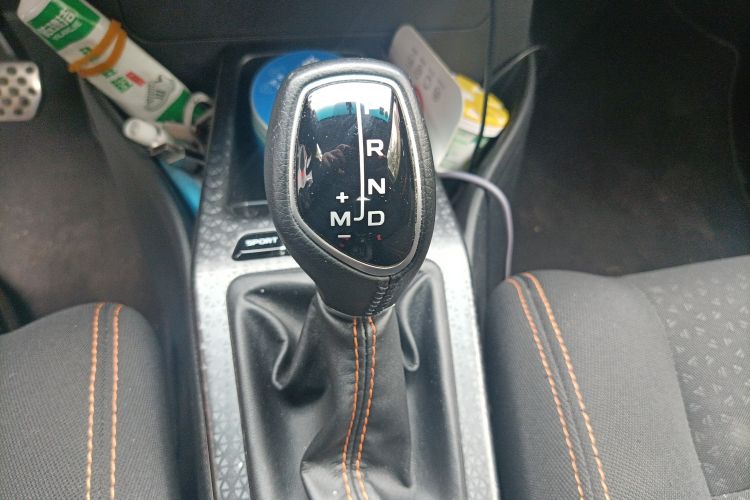 Used Geely Auto Vision X1 2017 1.3L Automatic Fun Edition Gear Lever