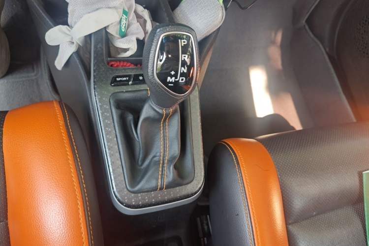 Used Geely Auto Vision X1 2017 1.3L Automatic Player Edition Gear Lever