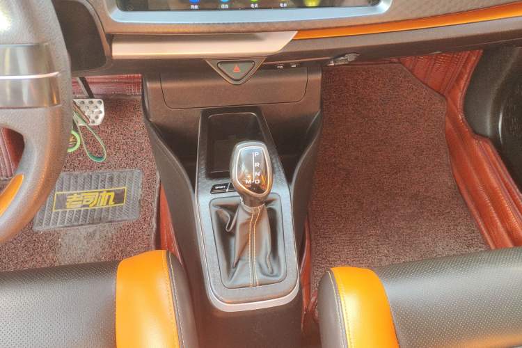 Used Geely Auto Vision X1 2017 1.3L Automatic Fun Edition Gear Lever