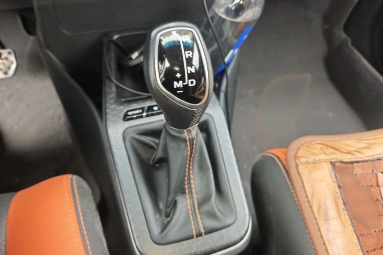 Used Geely Auto Vision X1 2017 1.3L Automatic Player Edition Gear Lever
