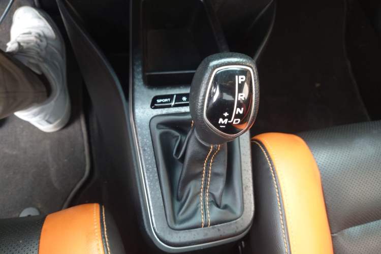 Used Geely Auto Vision X1 2017 1.3L Automatic Player Edition Gear Lever
