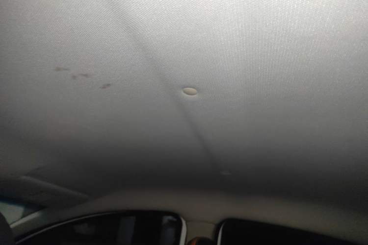 Used Geely Auto Vision X1 2017 1.3L Automatic Player Edition Headliner