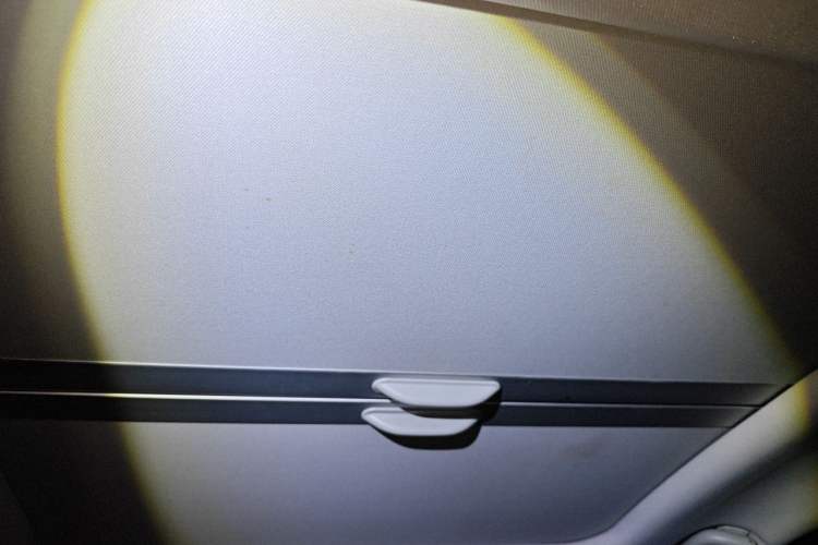 Used Geely Auto Vision X1 2017 1.3L Automatic Player Edition Headliner