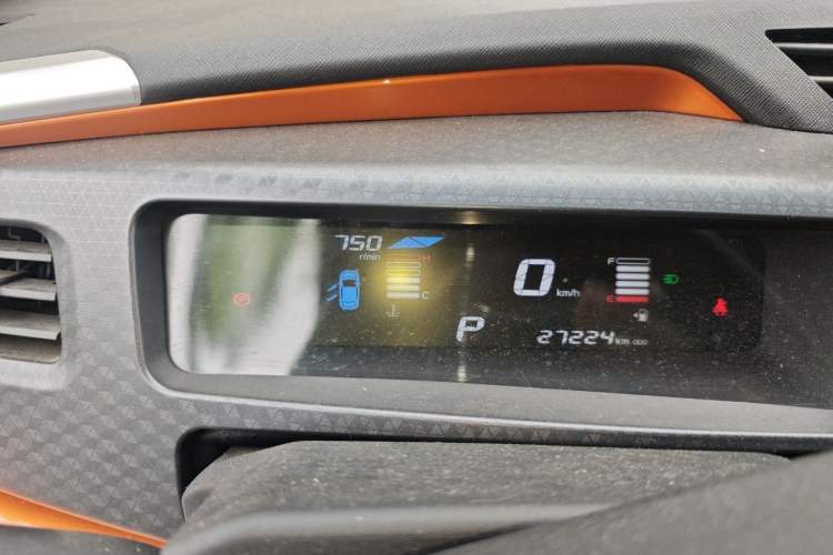 Used Geely Auto Vision X1 2017 1.3L Automatic Player Edition Instrument Cluster