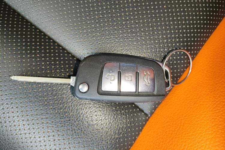 Used Geely Auto Vision X1 2017 1.3L Automatic Player Edition Interior 1
