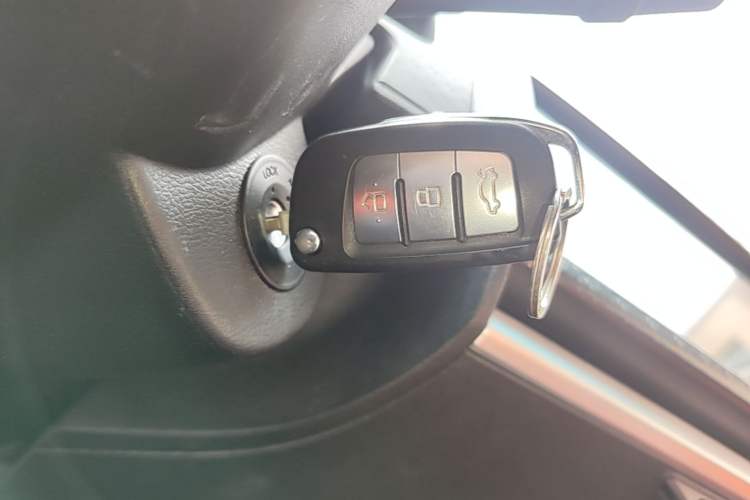 Used Geely Auto Vision X1 2017 1.3L Automatic Fun Edition Interior 1