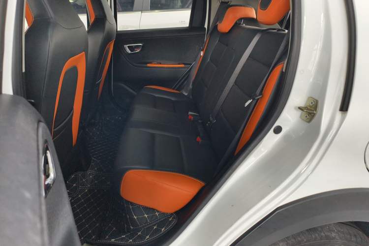 Used Geely Auto Vision X1 2017 1.3L Automatic Player Edition Interior 1