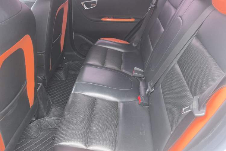 Used Geely Auto Vision X1 2017 1.3L Manual Frenzy Edition Interior 1