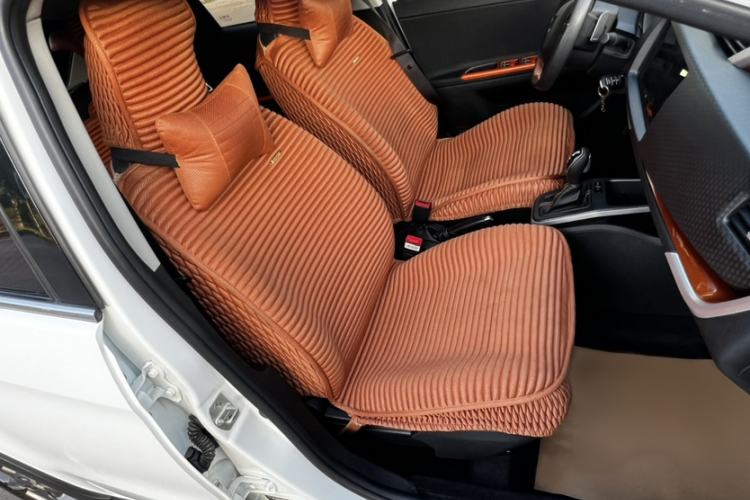 Used Geely Auto Vision X1 2017 1.3L Automatic Player Edition Interior 11