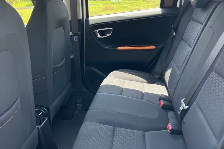 Used Geely Auto Vision X1 2017 1.3L Manual Frenzy Edition Interior 2
