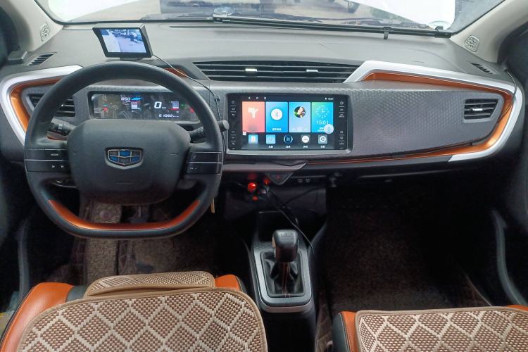 Used Geely Auto Vision X1 2017 1.3L Manual Frenzy Edition Interior 2