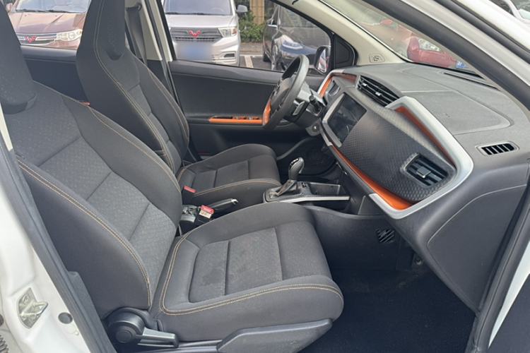 Used Geely Auto Vision X1 2017 1.3L Automatic Fun Edition Interior 2